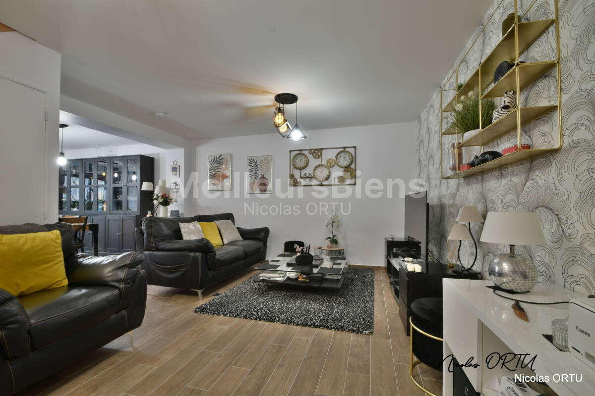 loft avec terrasse, et parking privatif 92 m² habitables à 5 minutes à pied du centre ville