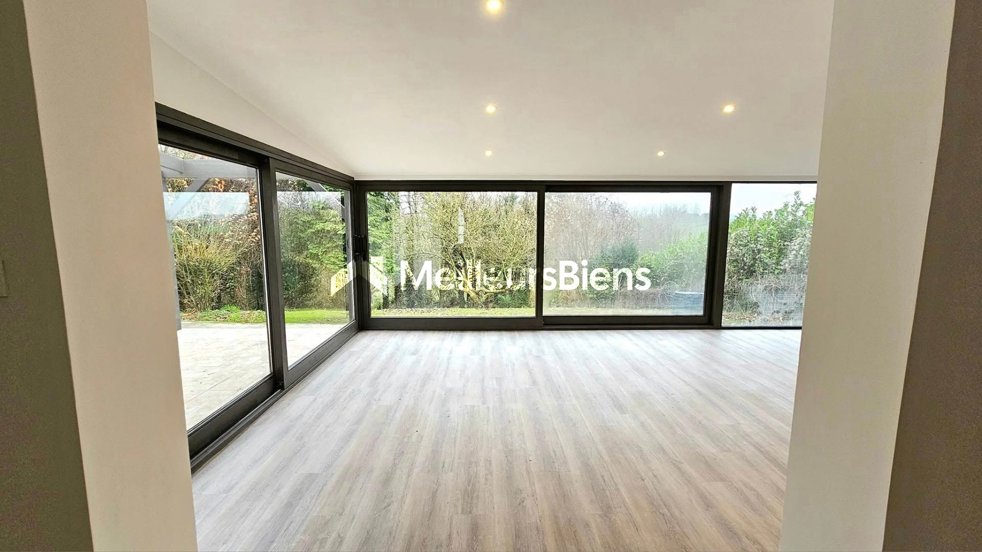 Magnifique Plain Pied Individuel Rénové + Sous Sol