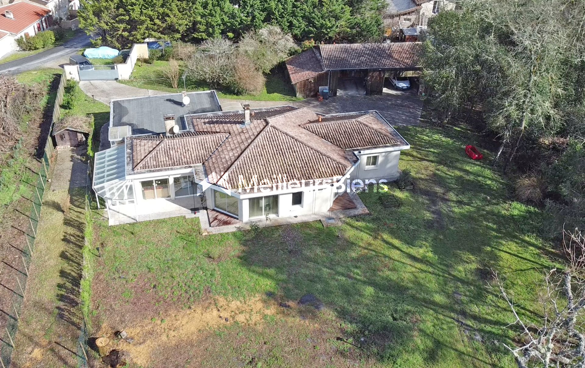 Magnifique maison d'architecte sur 9000 m² de Parc