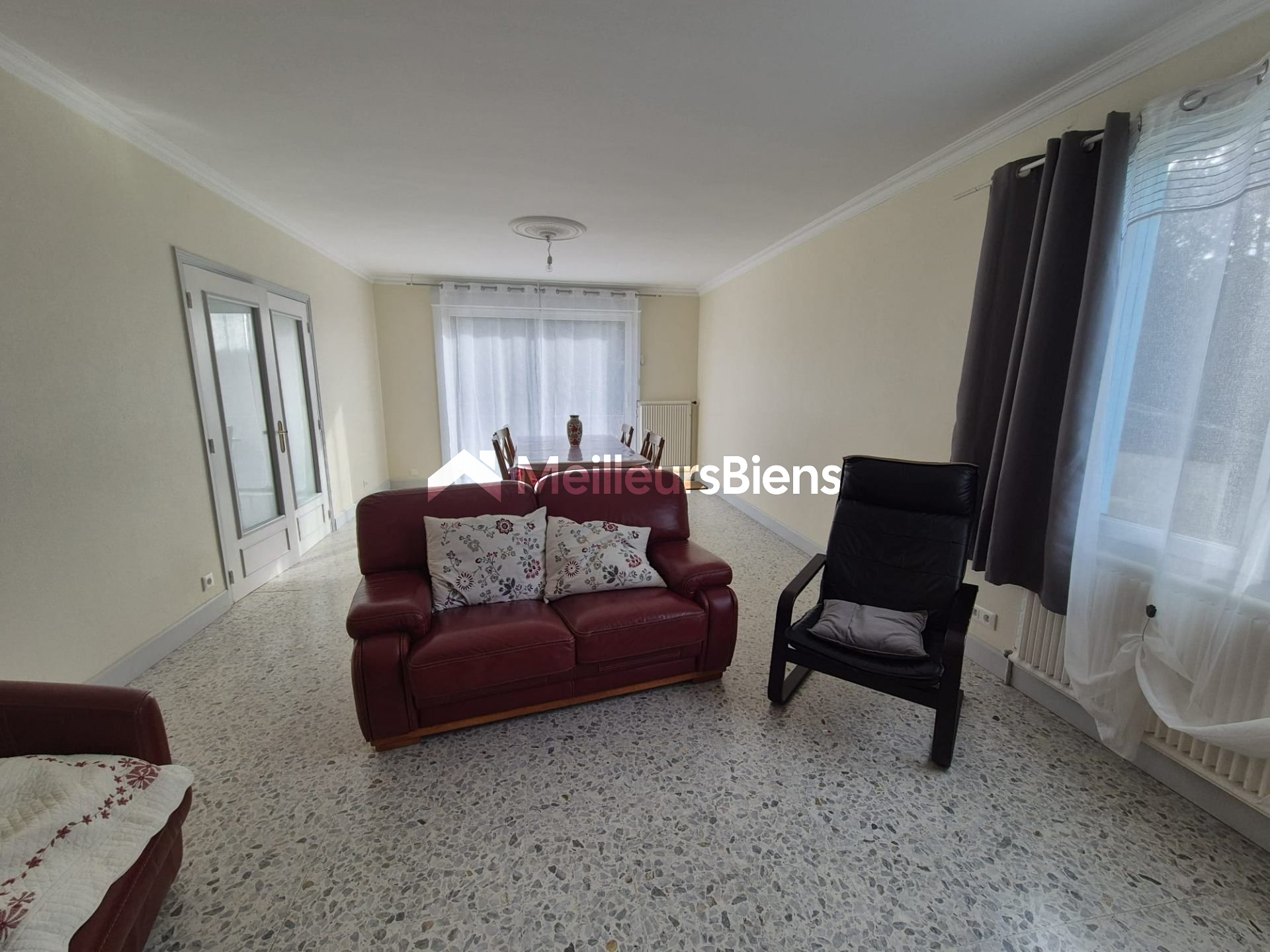 Belle maison lumineuse - centre bourg