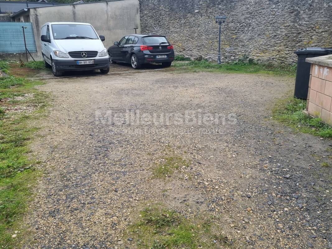 immeuble avec terrain