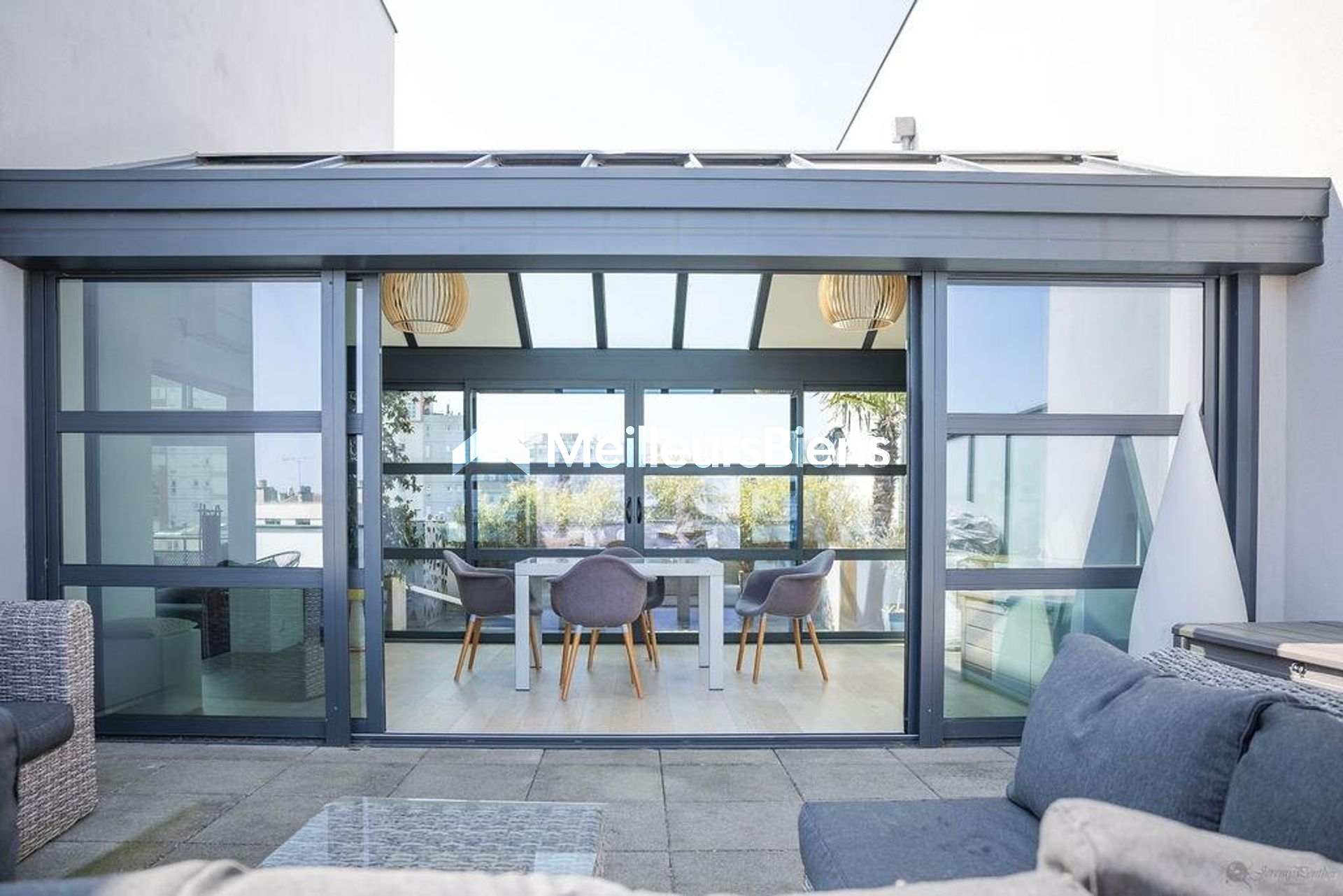 Magnifique PENTHOUSE de 106 m2 avec PARKING