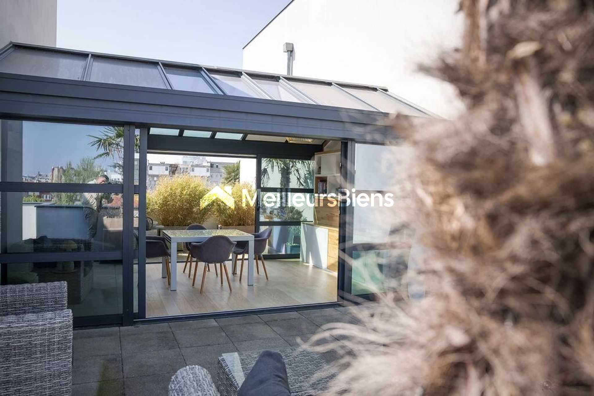 Magnifique PENTHOUSE de 106 m2 avec PARKING