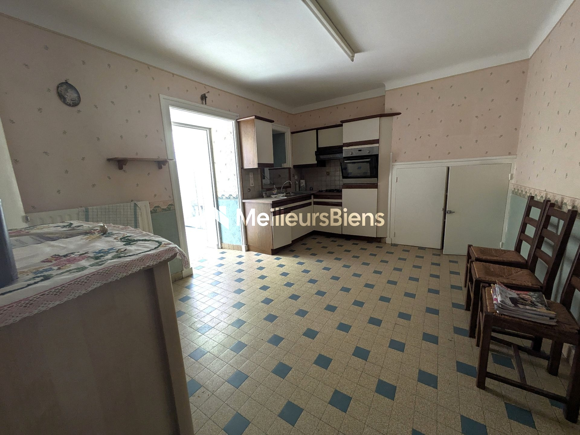 BATZ SUR MER - MAISON EN PIERRES 4 CHAMBRES