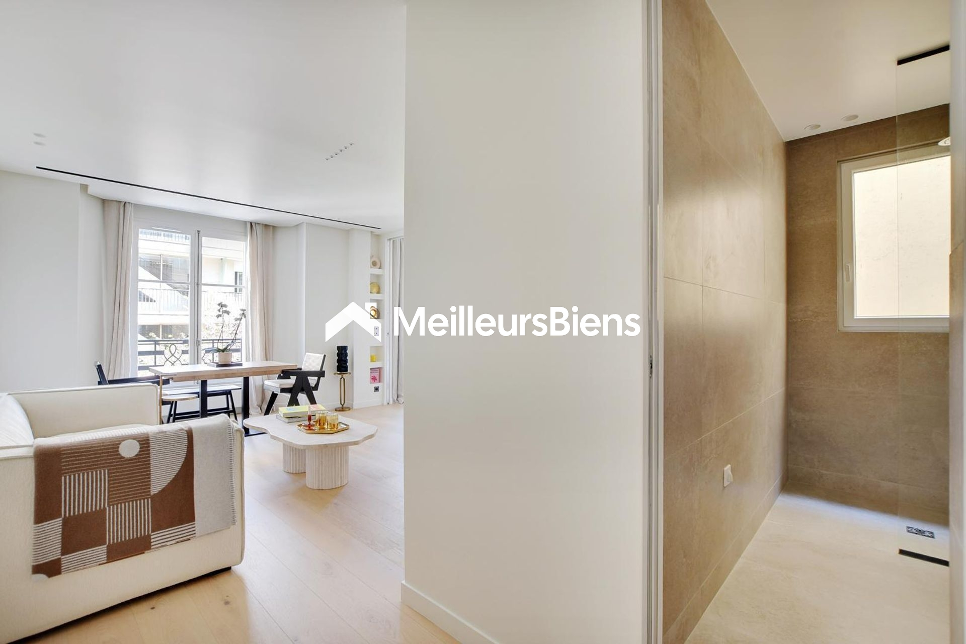 Neuilly - Barrès - Deux pièces entièrement rénové
