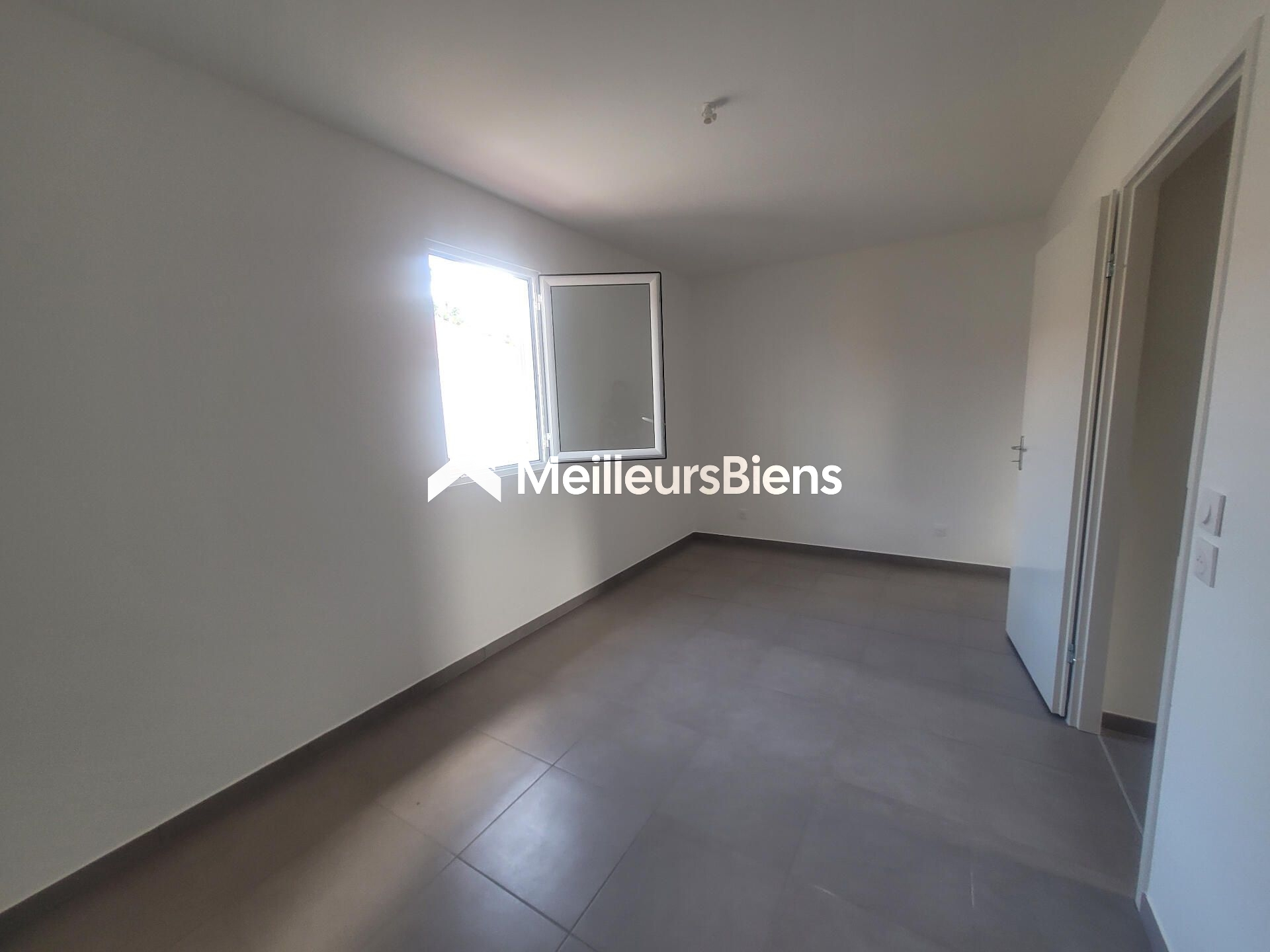 À louer – Duplex moderne à Perrin (Guadeloupe) – 1 390 €/mois