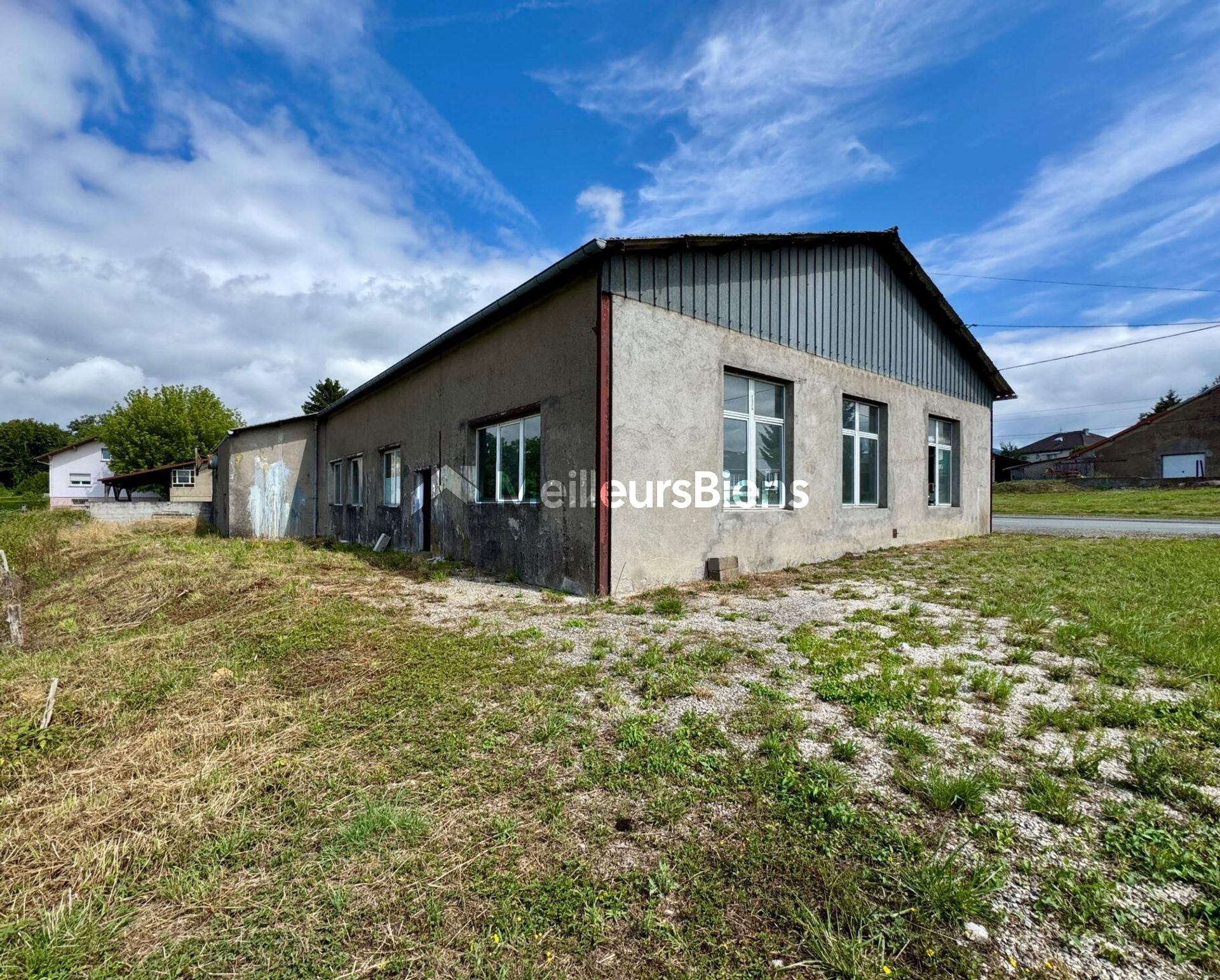 Hangar polyvalent 474 m² – Belle opportunité à Charmois