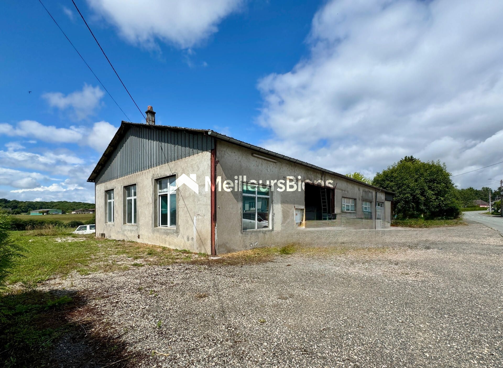 Hangar polyvalent 474 m² – Belle opportunité à Charmois