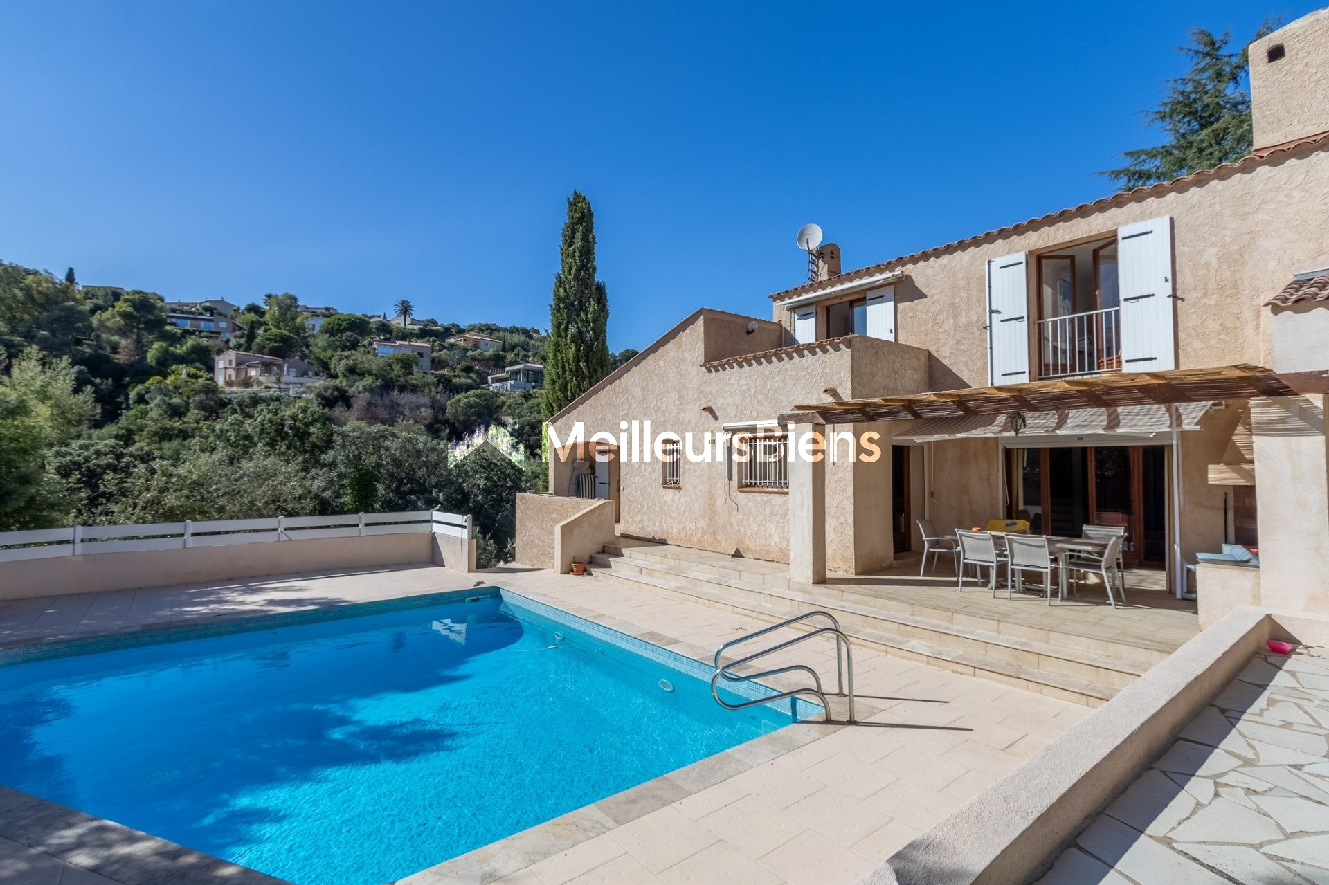 Villa au calme proche centre ville