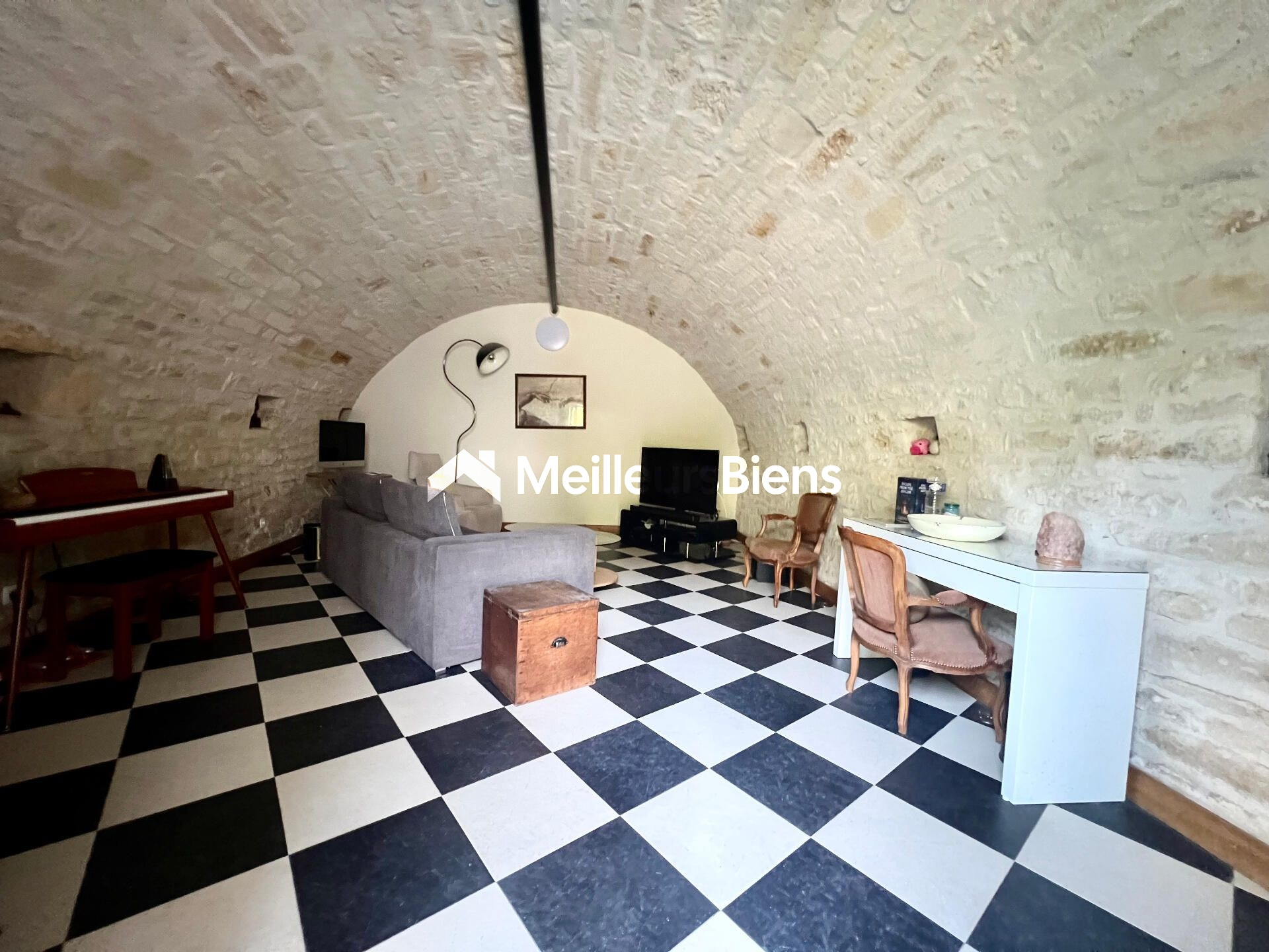 Maison familiale en pierres rénovée