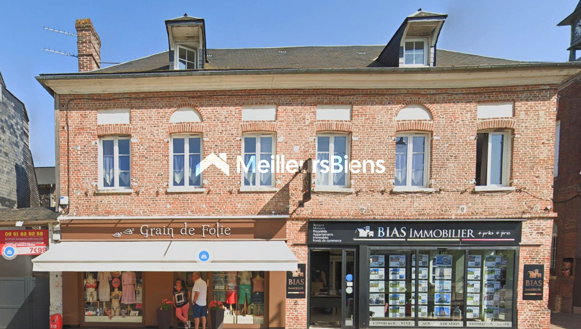 Bel immeuble en plein centre de Buchy