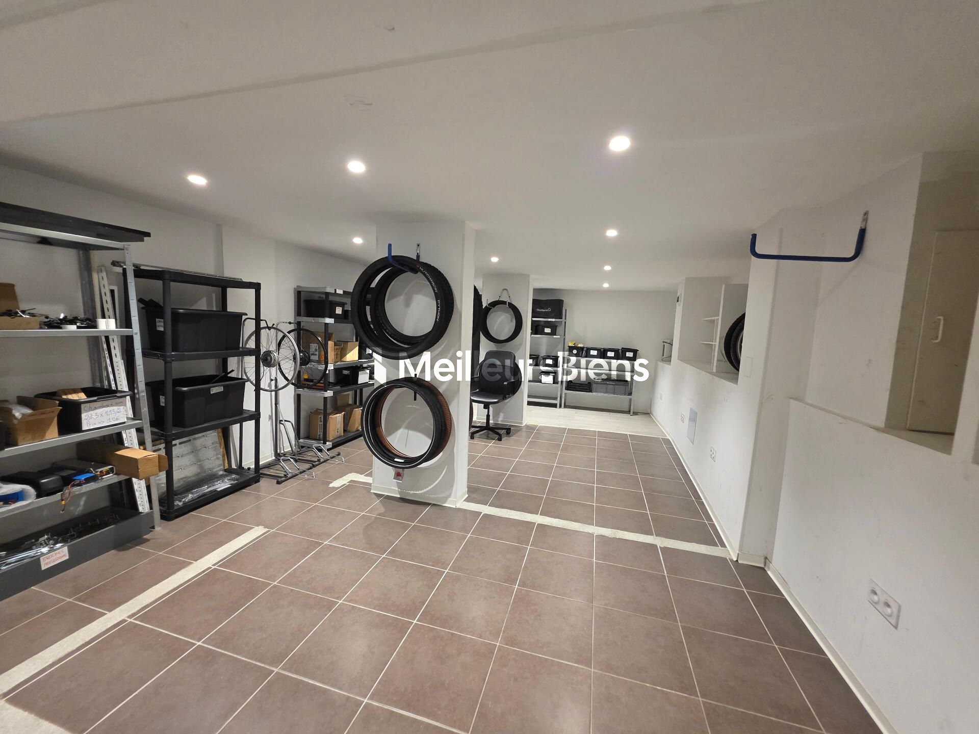 Murs commerciaux 100 m² - Le Peyrou