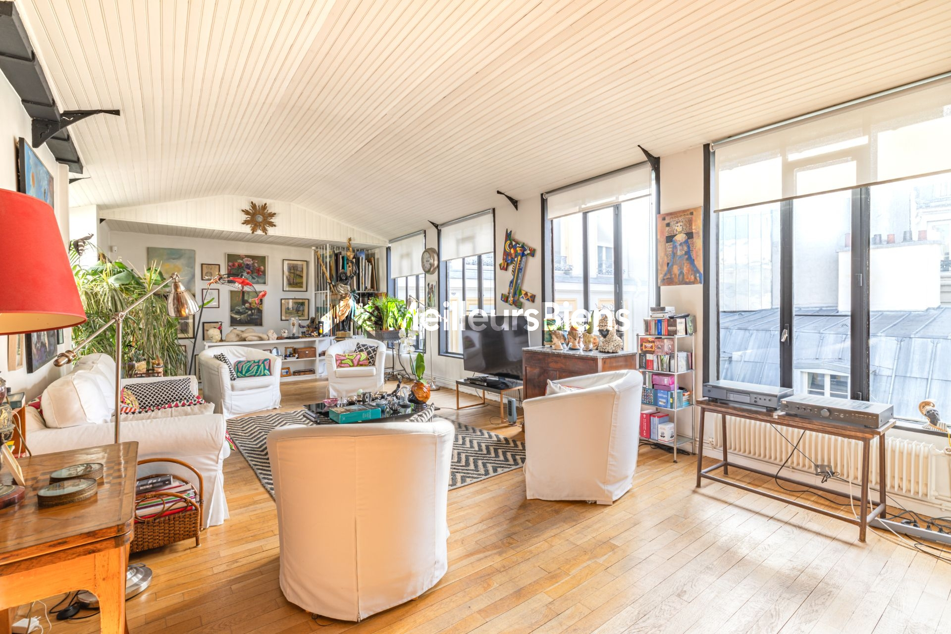 Etienne Marcel - Duplex en dernier étage - 2/3 chambres - Ensoleillé