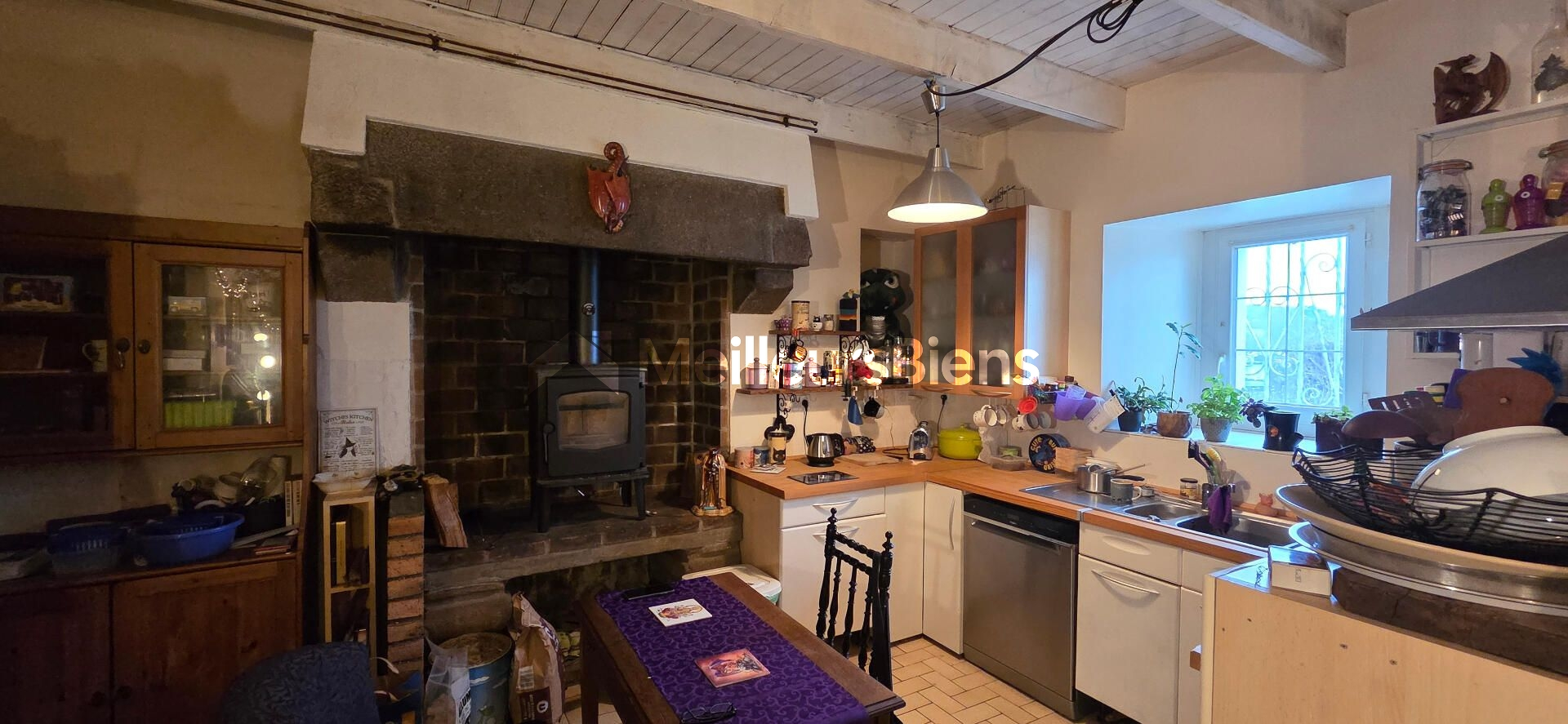 Jolie maison en pierre en plein cœur de Plestin