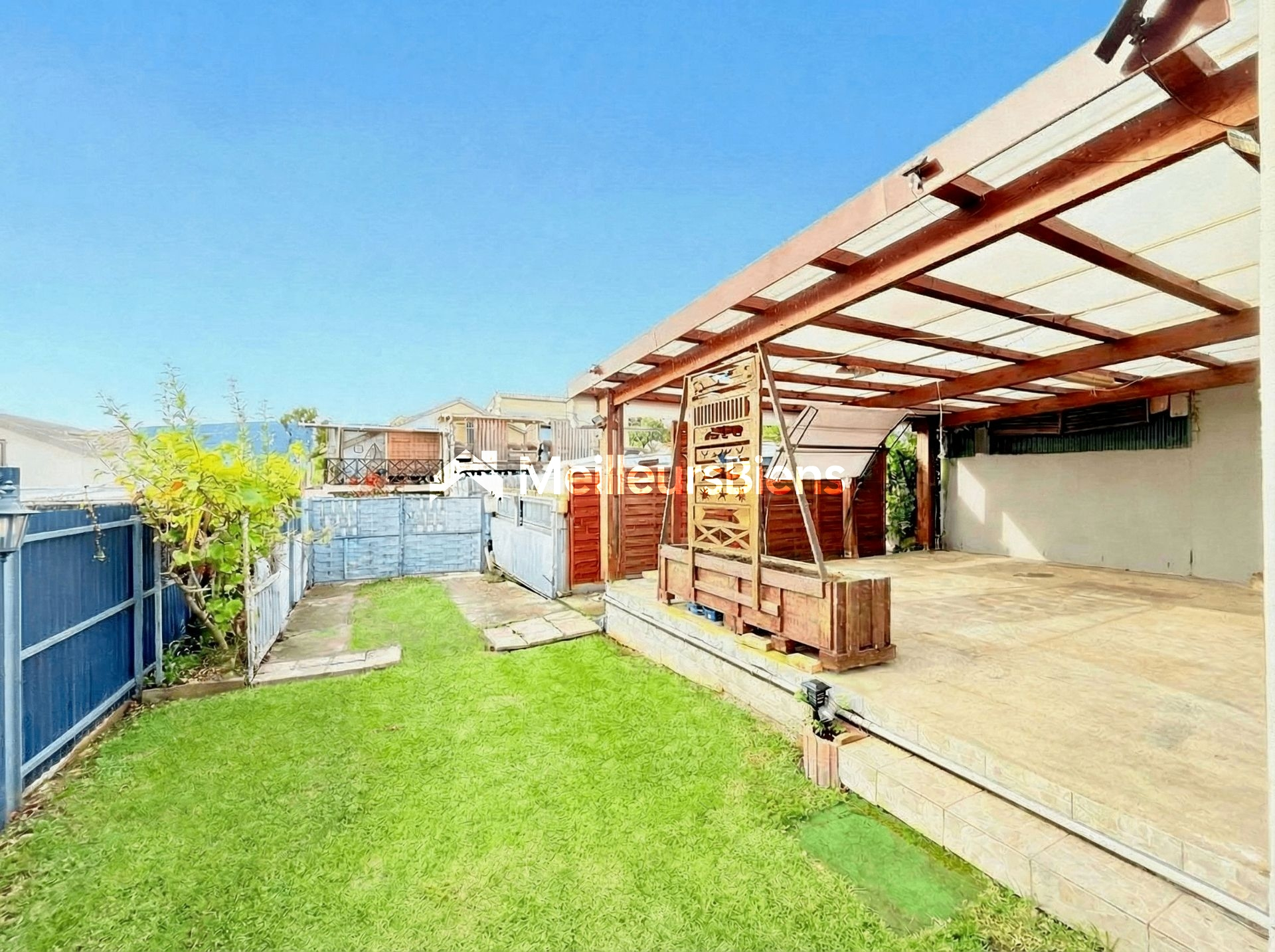 🌈 Maison familiale T6 131 m² – 5 chambres – jardin – photovoltaïque – Plaine des Cafres 97418 - A saisir : 187 000 € FAI