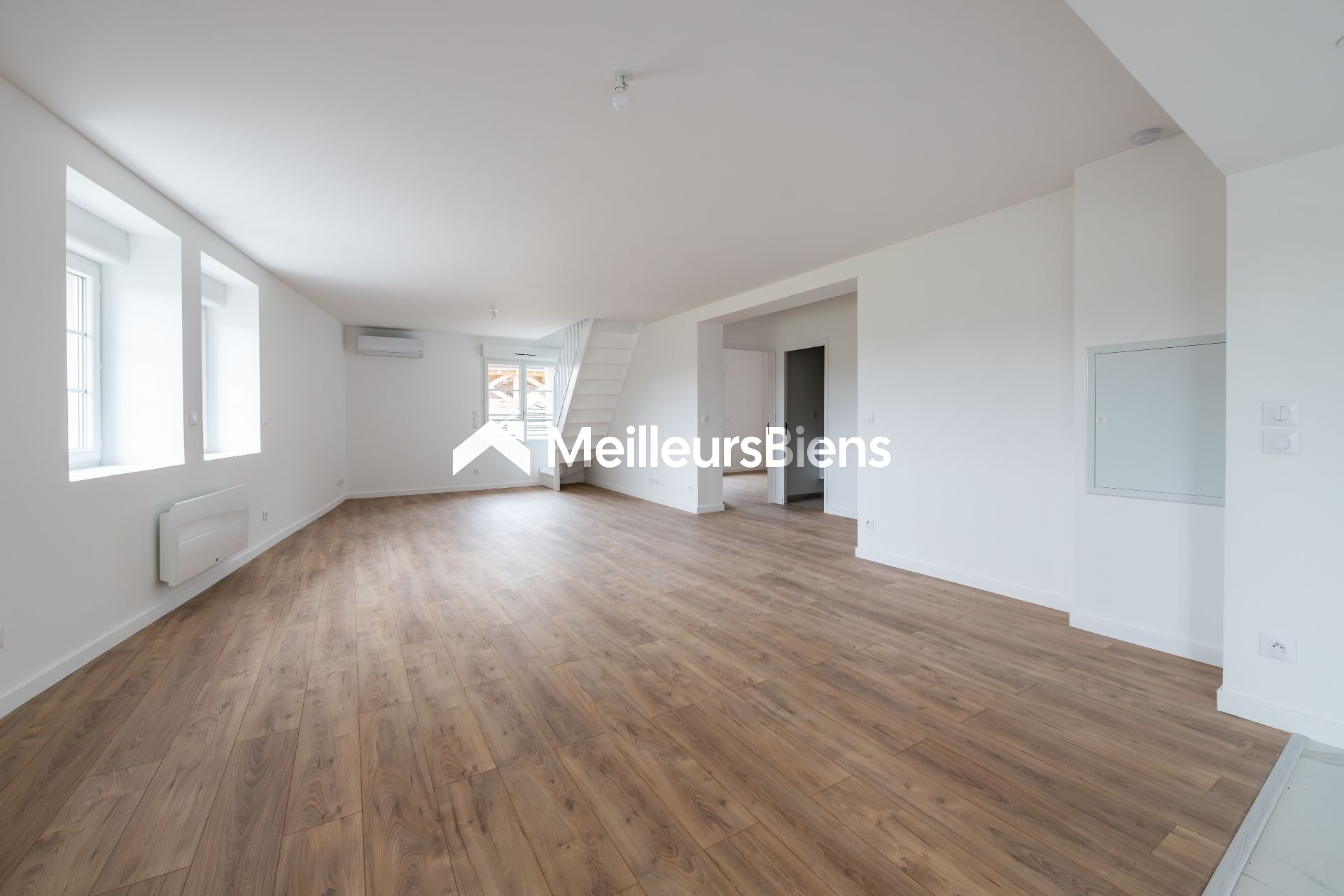 Duplex lumineux, volumes rares ,vue dégagée sur les champs