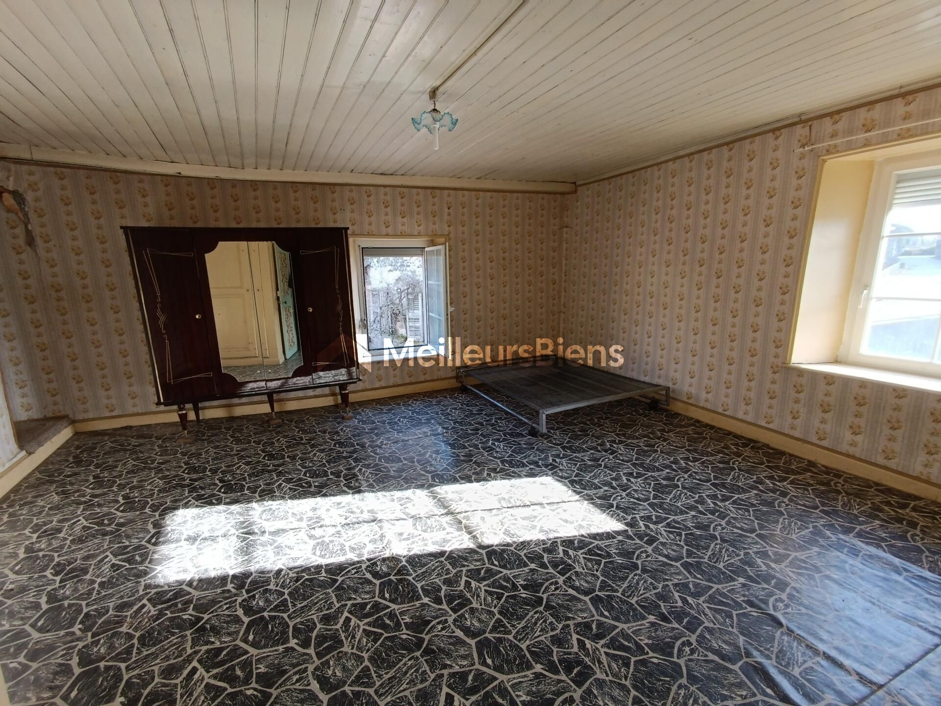 jolie maison de village