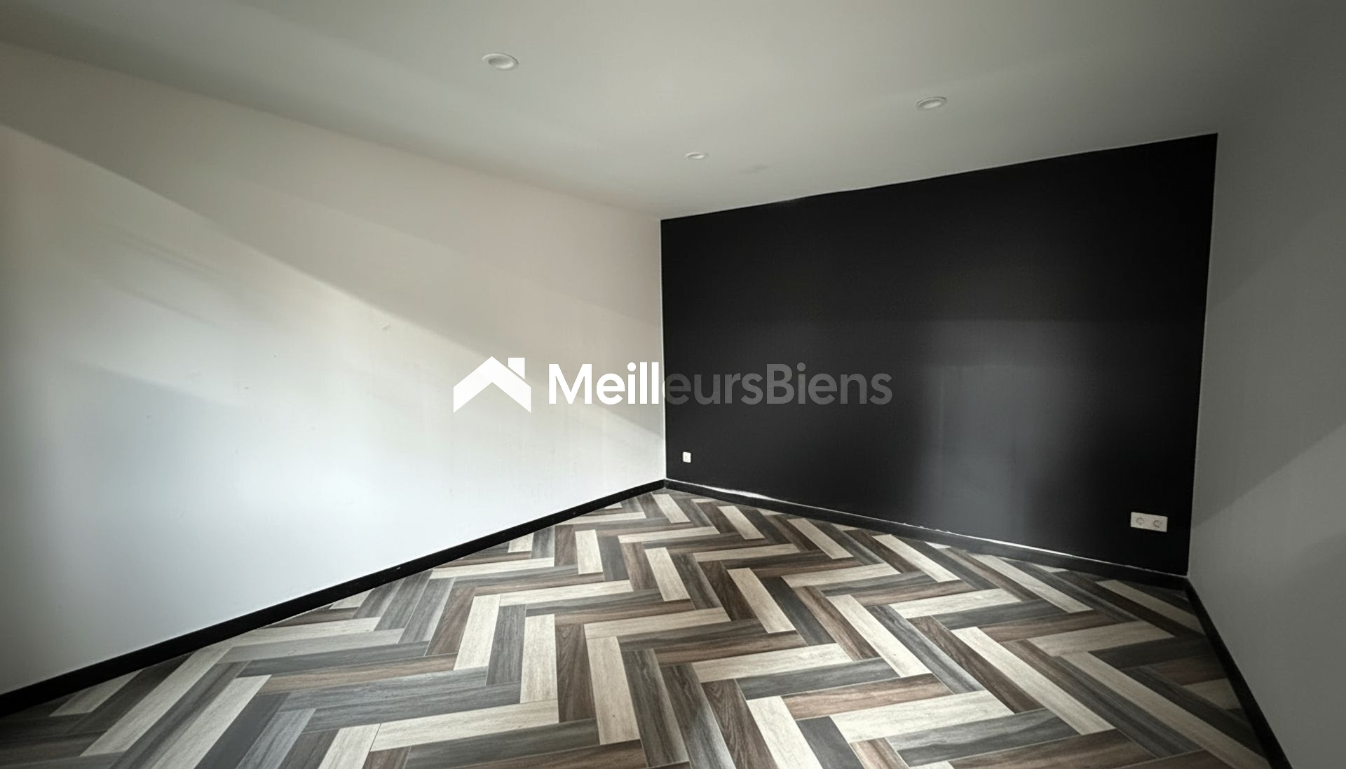 Local d’activité / entrepôt loué avec surface disponible – 450 m² – Roubaix – Opportunité investisseur ou utilisateur