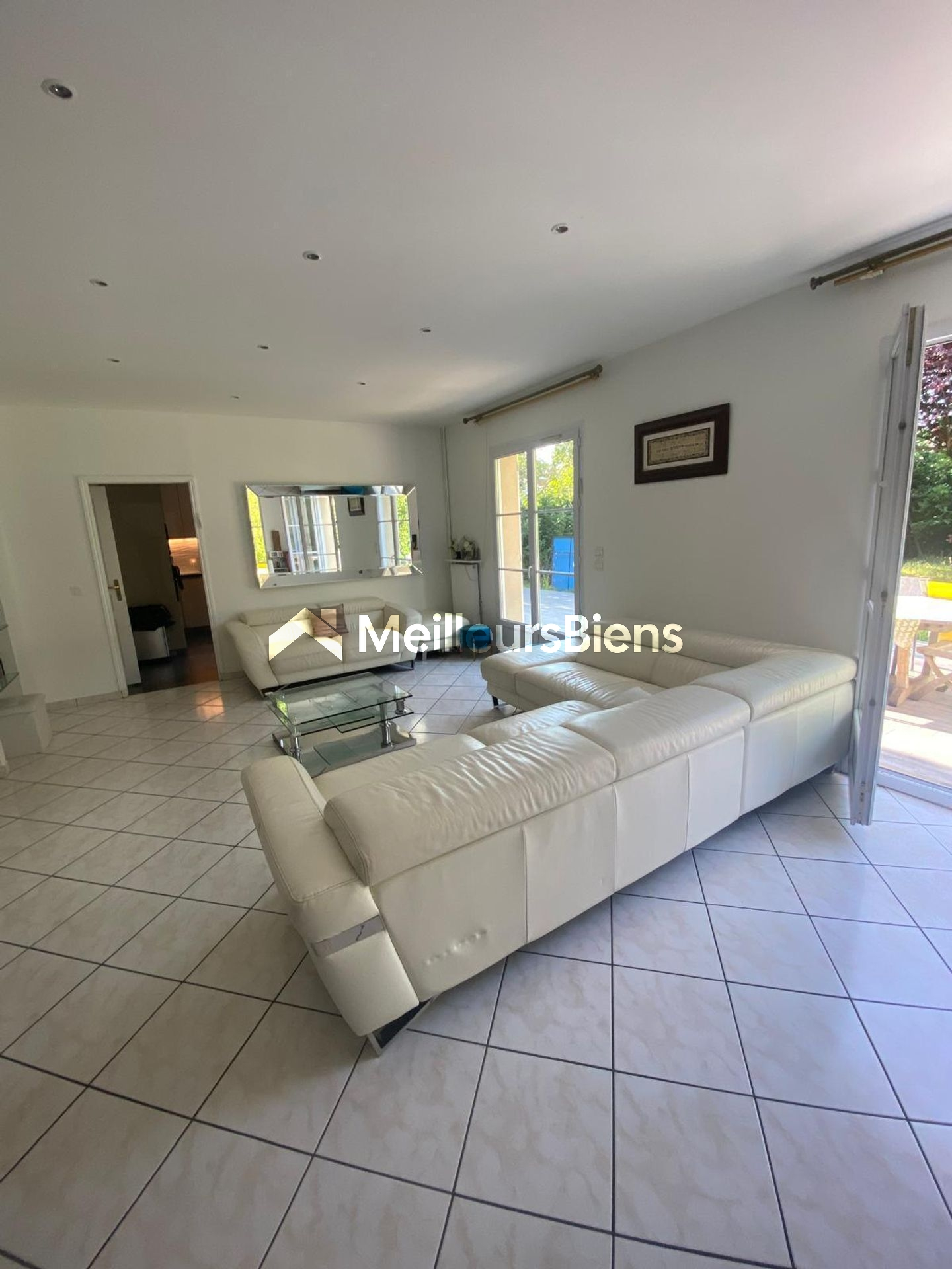 Superbe Maison de 216m2 - 6 pièces - Romainville
