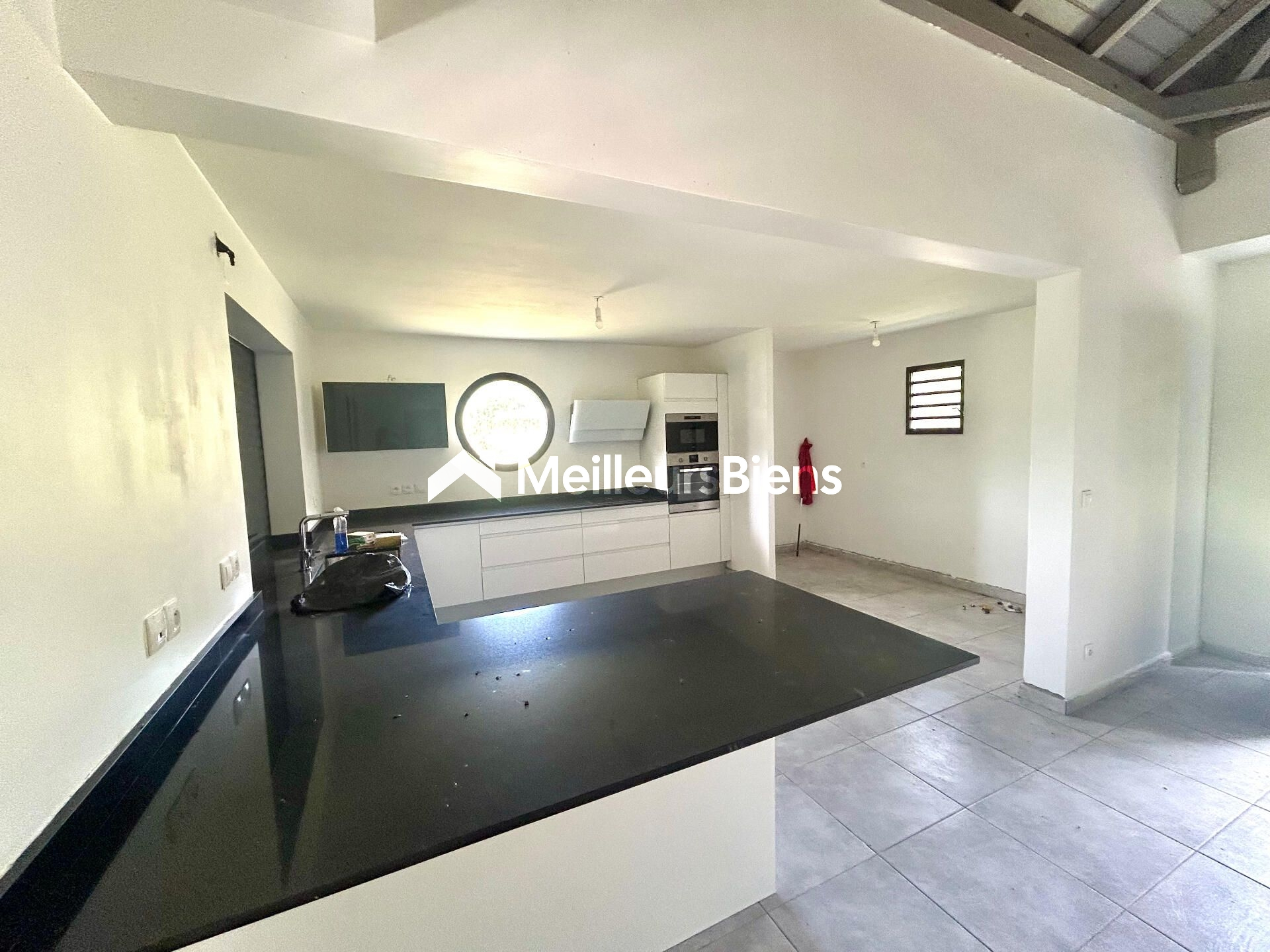 Maison 3 chambres sur 2000m2 de terrain