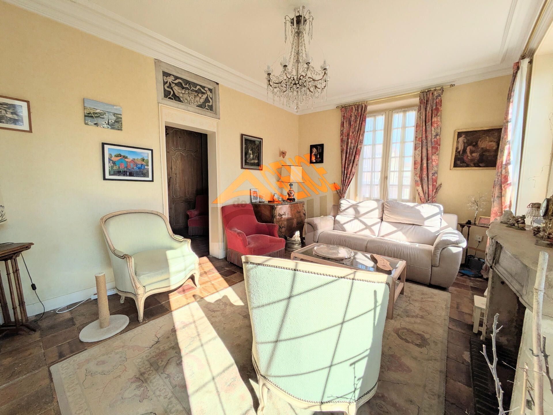 MAISON avec BEAUCOUP DE CHARME LUZARCHES