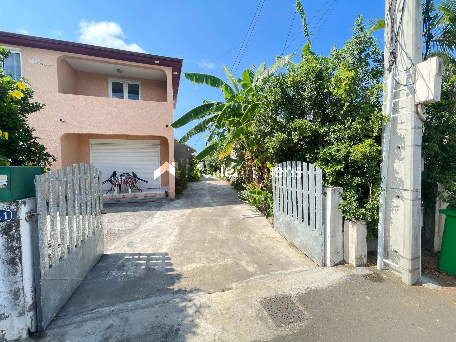 🔥 Investissement rentable – Maison créole avec potentiel 3 chambres + jardin piscinable – Saint-Pierre Ligne Paradis