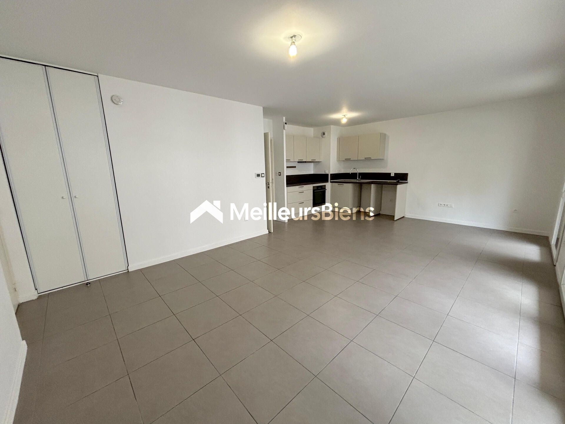 Magnifique appartement T3 avec terrasse couverte et