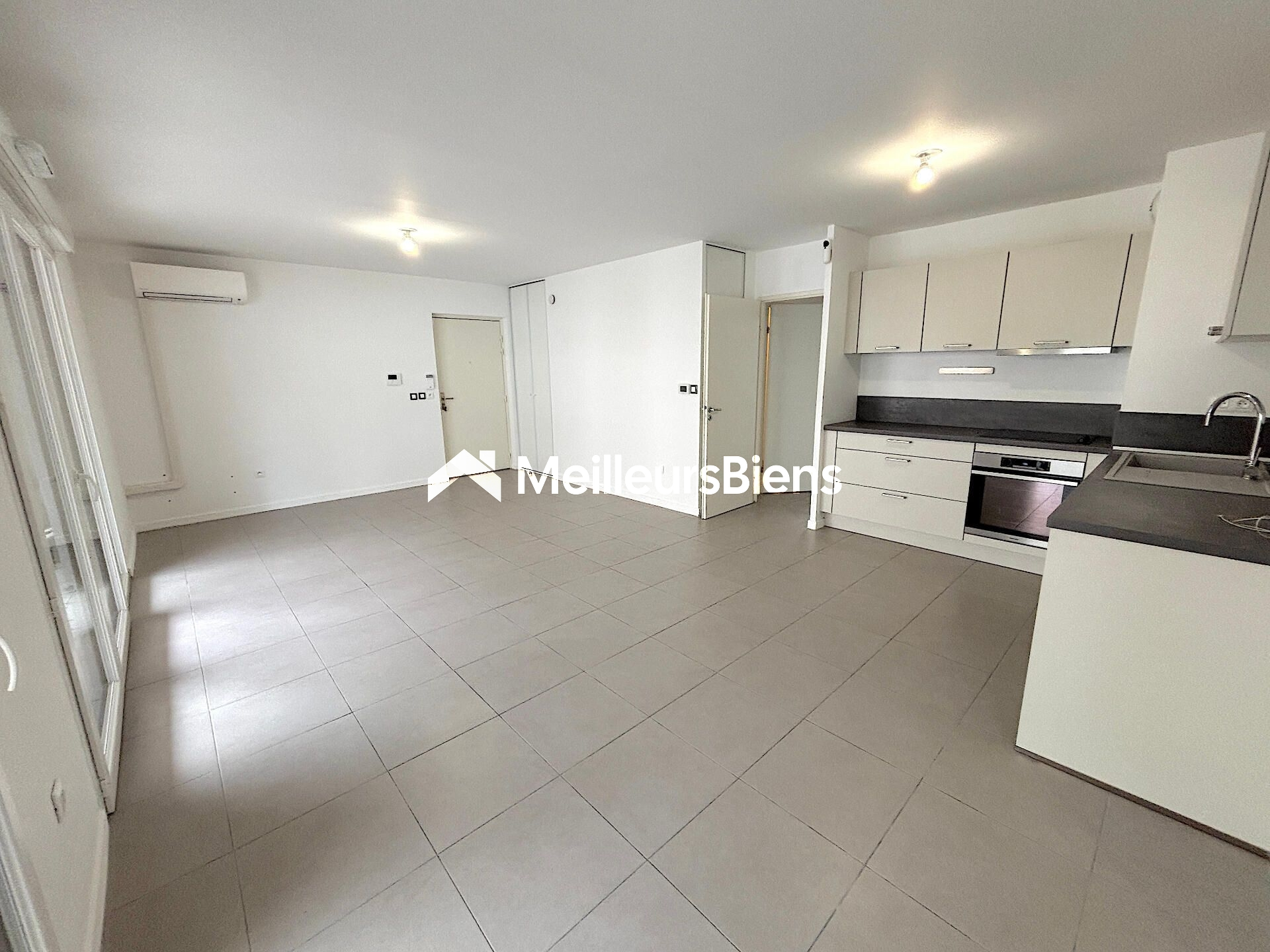 Magnifique appartement T3 avec terrasse couverte et