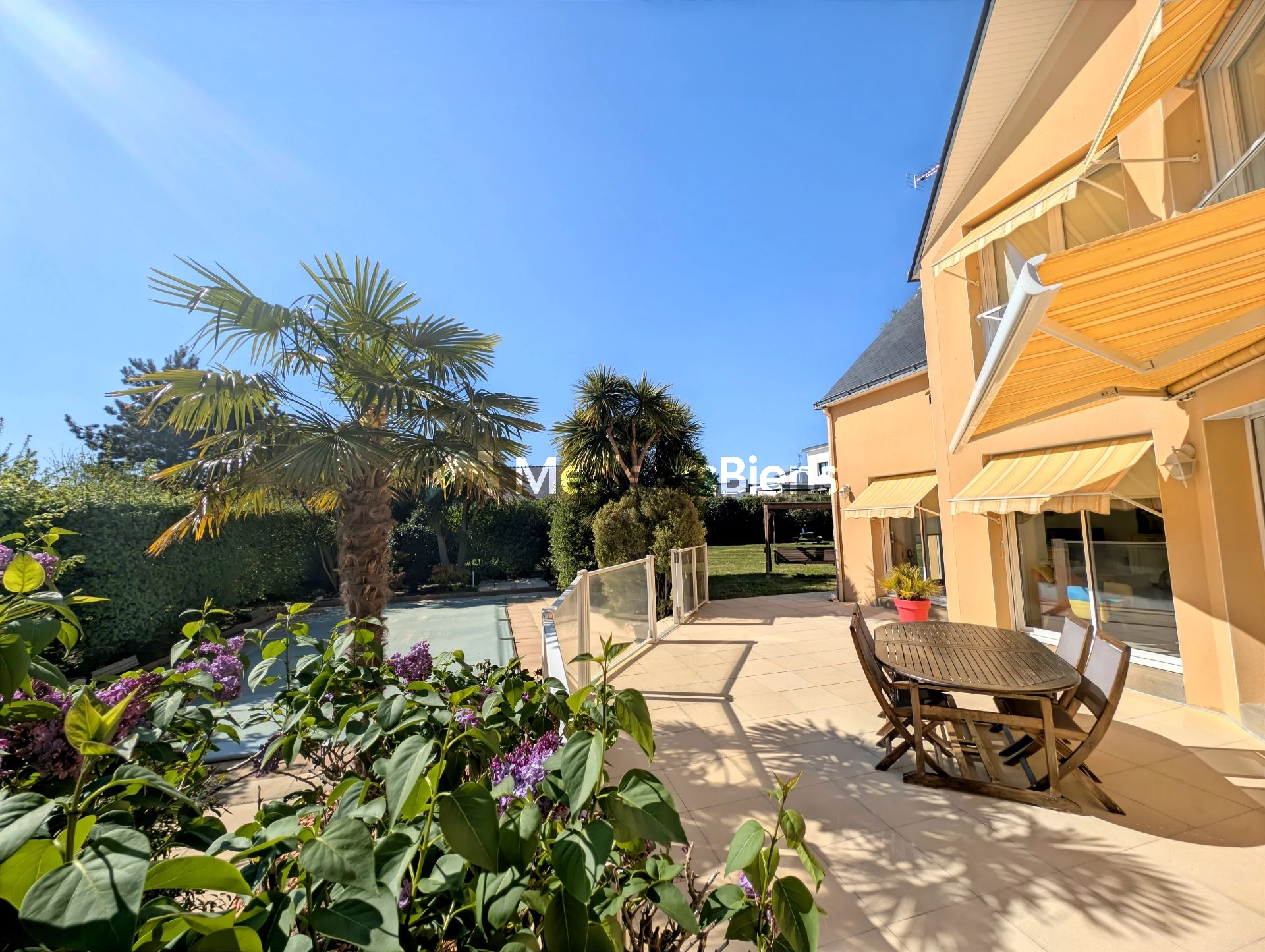Magnifique maison en plein cœur d'herbignac - piscine- 5 chambres - Grand Terrain divisible