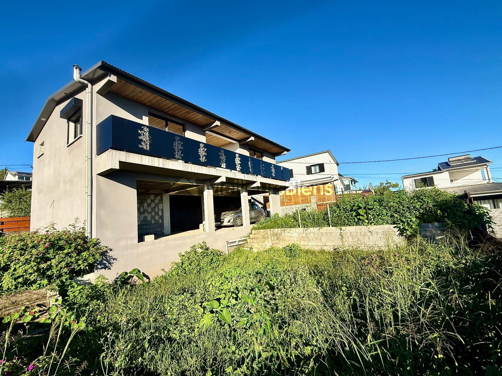🏡 EXCLUSIVITÉ – Maison neuve avec vue mer panoramique + fort potentiel d’investissement Le Tampon – Bras de Pontho (97430) 💰 299 500 € FAI