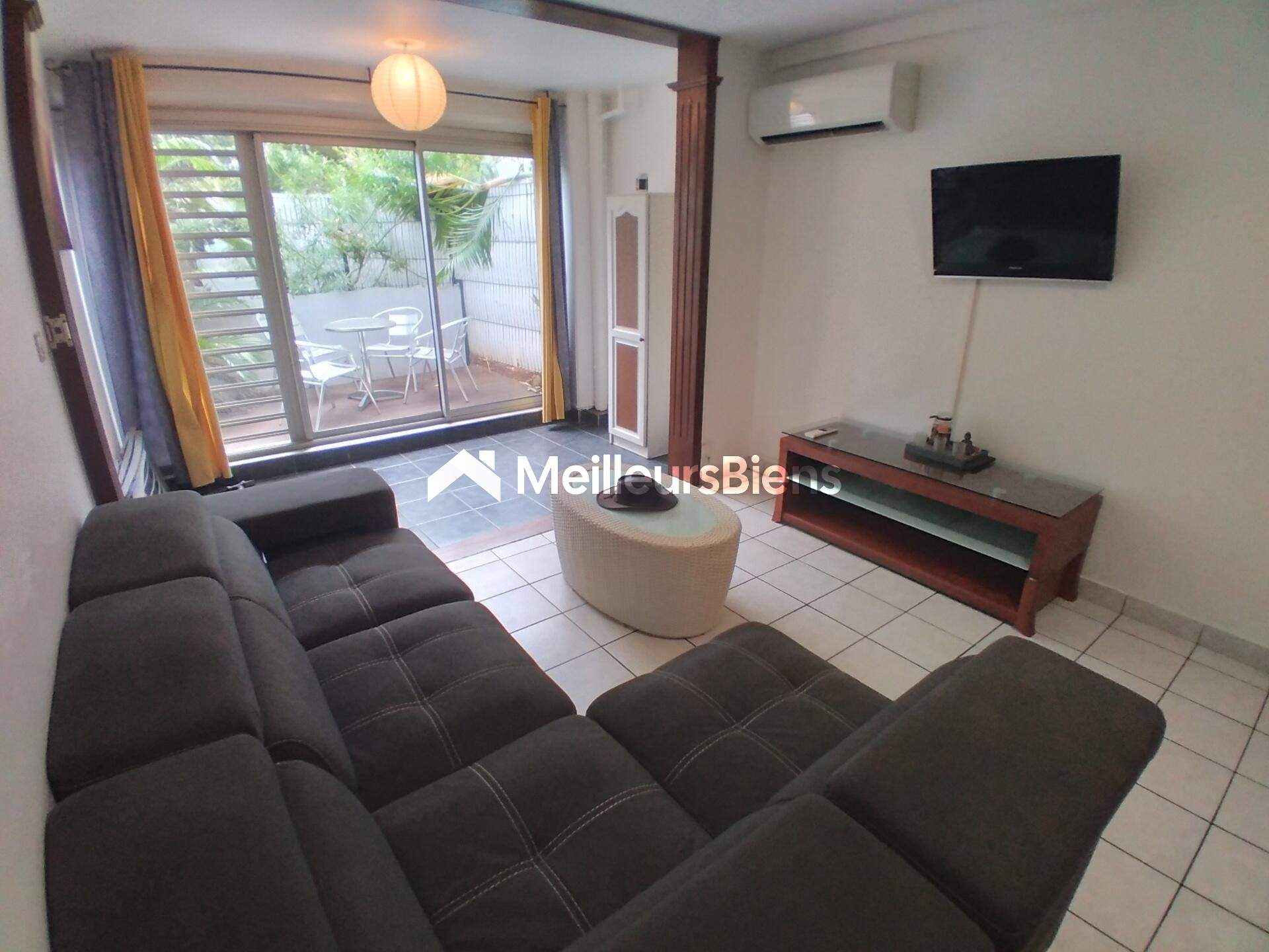 Appartement T2/T3 de 57 m² Saint Gilles les Bains (prox. Roches Noires)