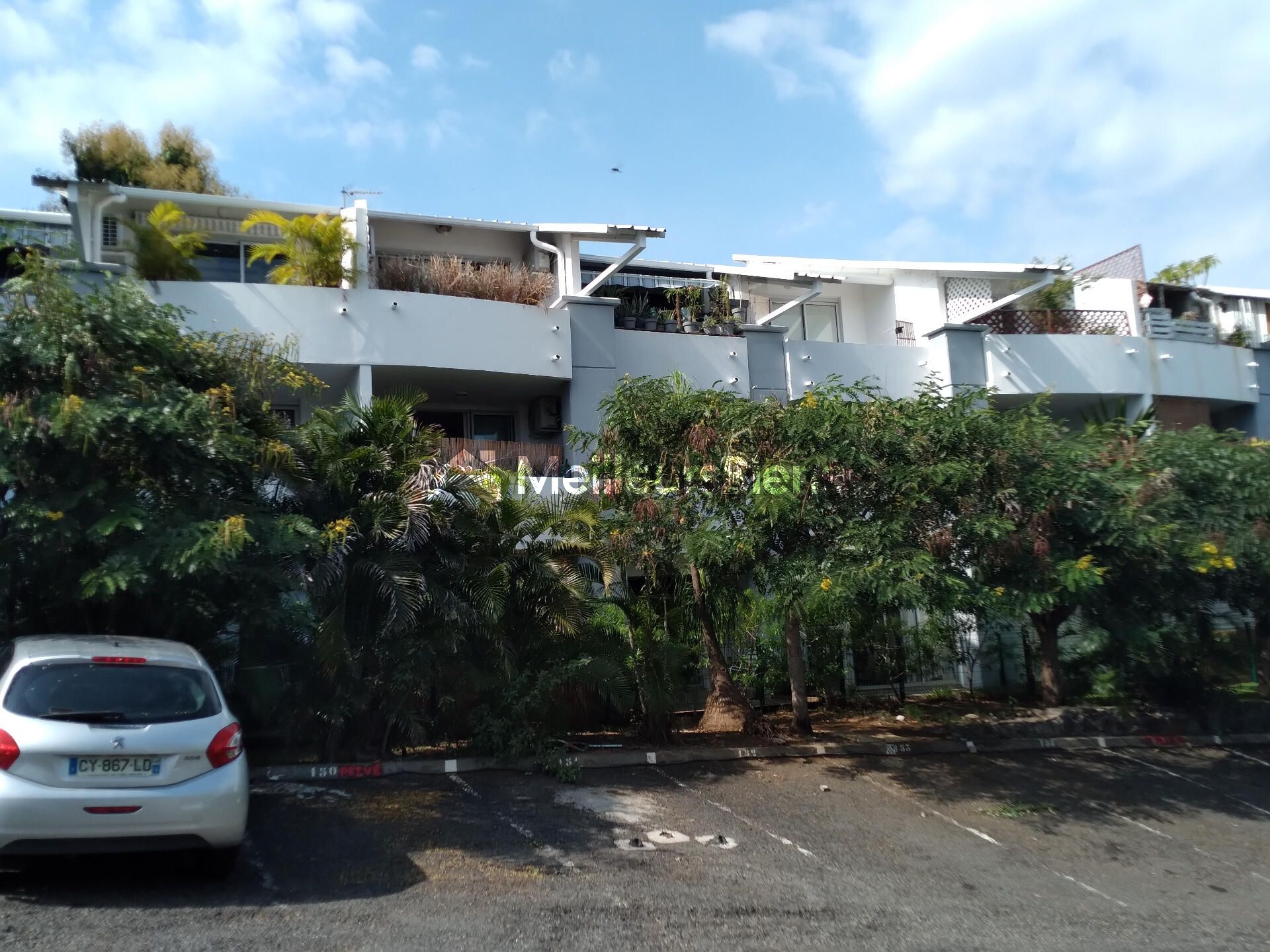 Appartement T2/T3 de 57 m² Saint Gilles les Bains (prox. Roches Noires)