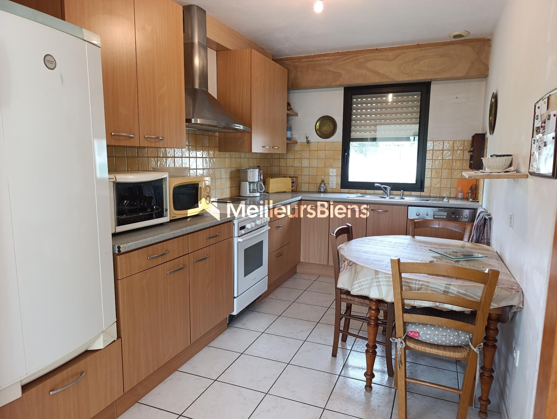 Propriété de 135m² hab - 4 chambres - Vie de plain pied - 1806m² terrain clos