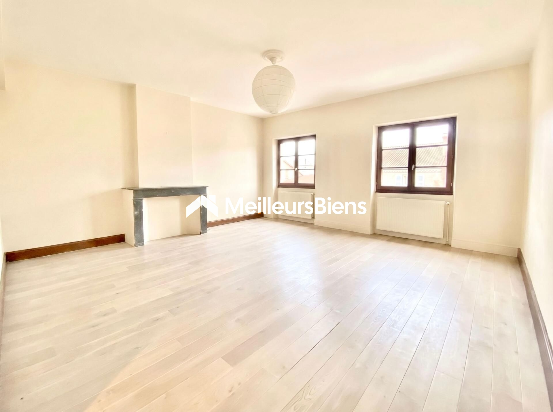 Appartement 3 pièces 87 m², avec cave et stationnement