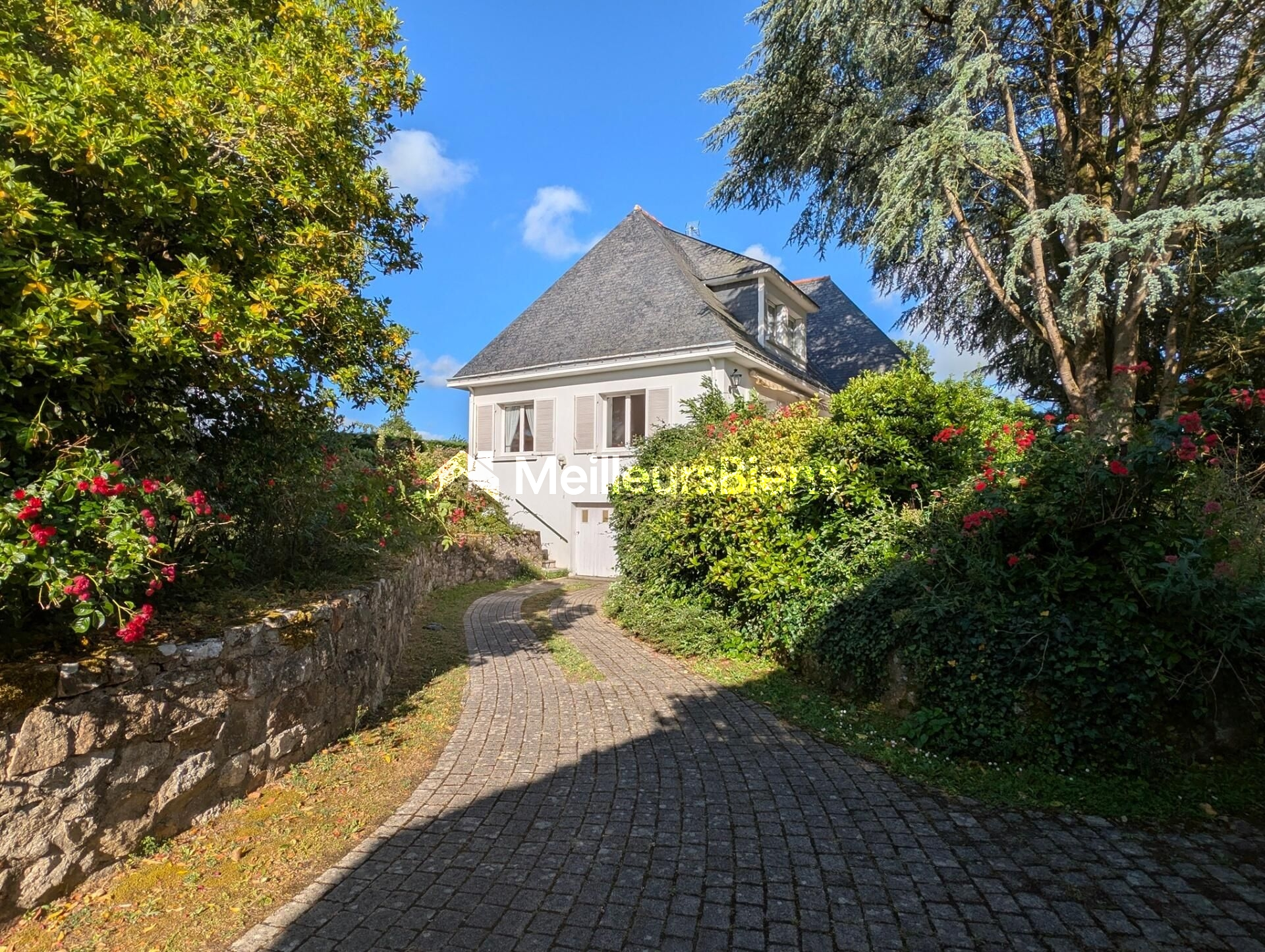 44410 HERBIGNAC - Centre - Maison 5 chambres - belle vie de plain-pied- garage sous-sol