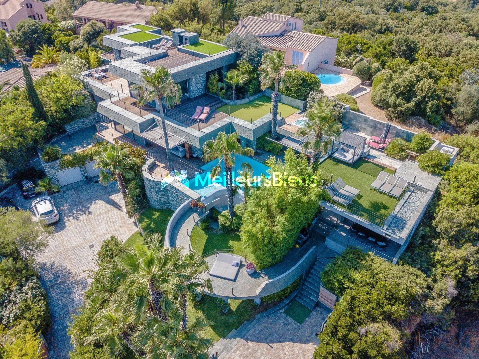 Corse : St Lucie de Porto Vecchio, villa contemporaine d'exception avec vue mer panoramique