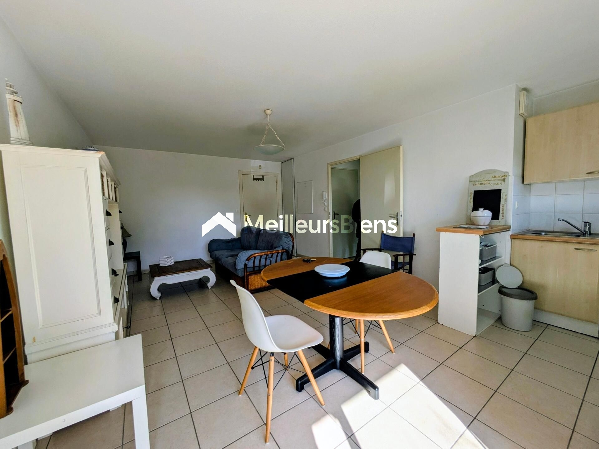 Appartement T2 de 41 m² avec terrasse proche plage VILLES MARTIN -piscine - parking