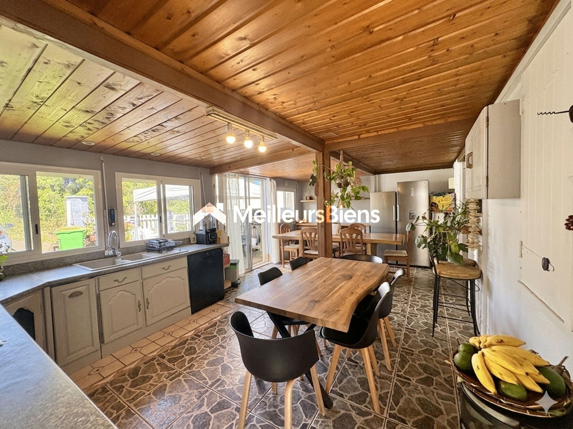 🏡 Maison Bourbon Bois de Charme – Saint-Pierre (Mont-Vert)