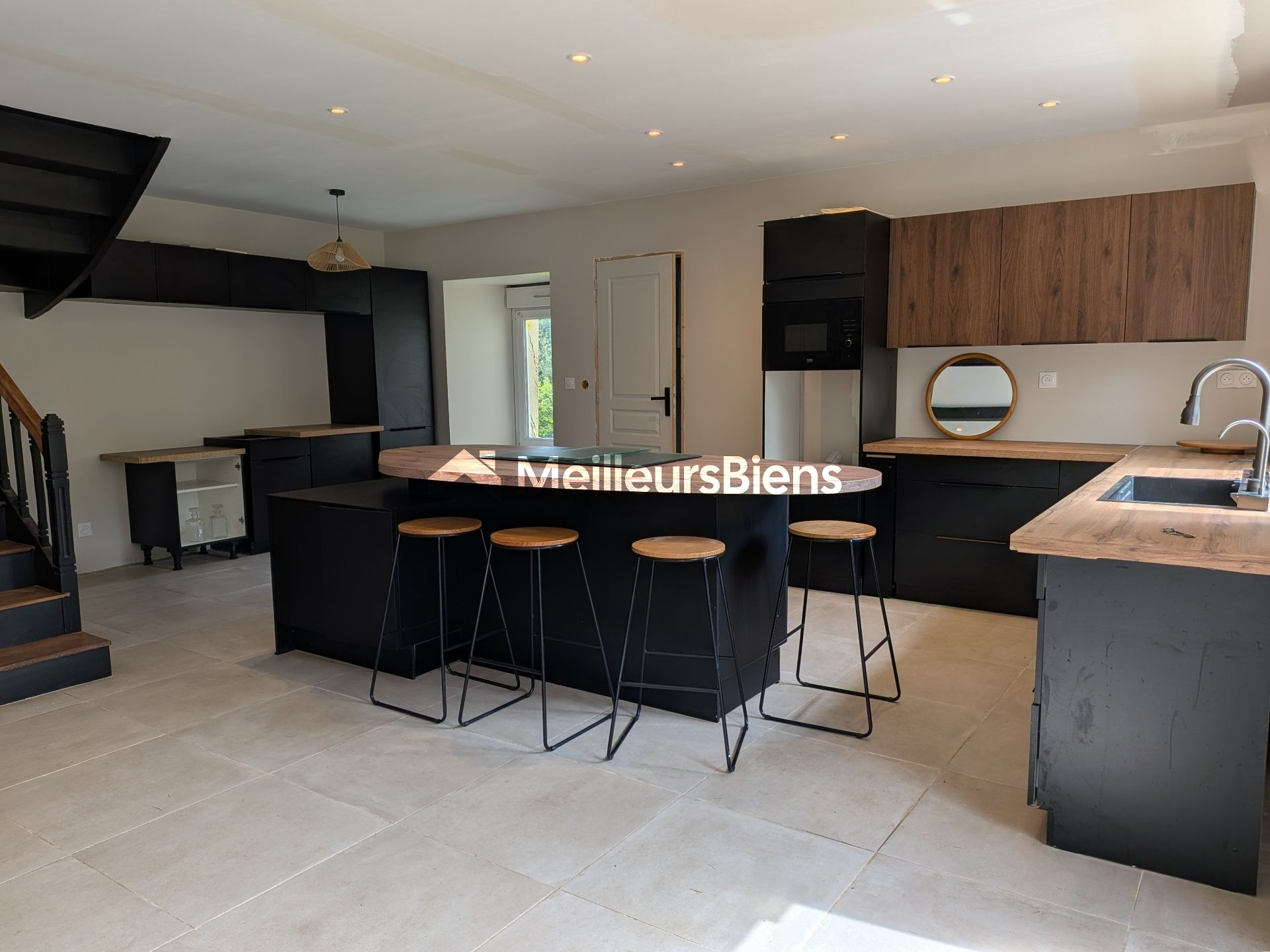 Maison familiale à Monteneuf 4 chambres terrain de 1810 m²