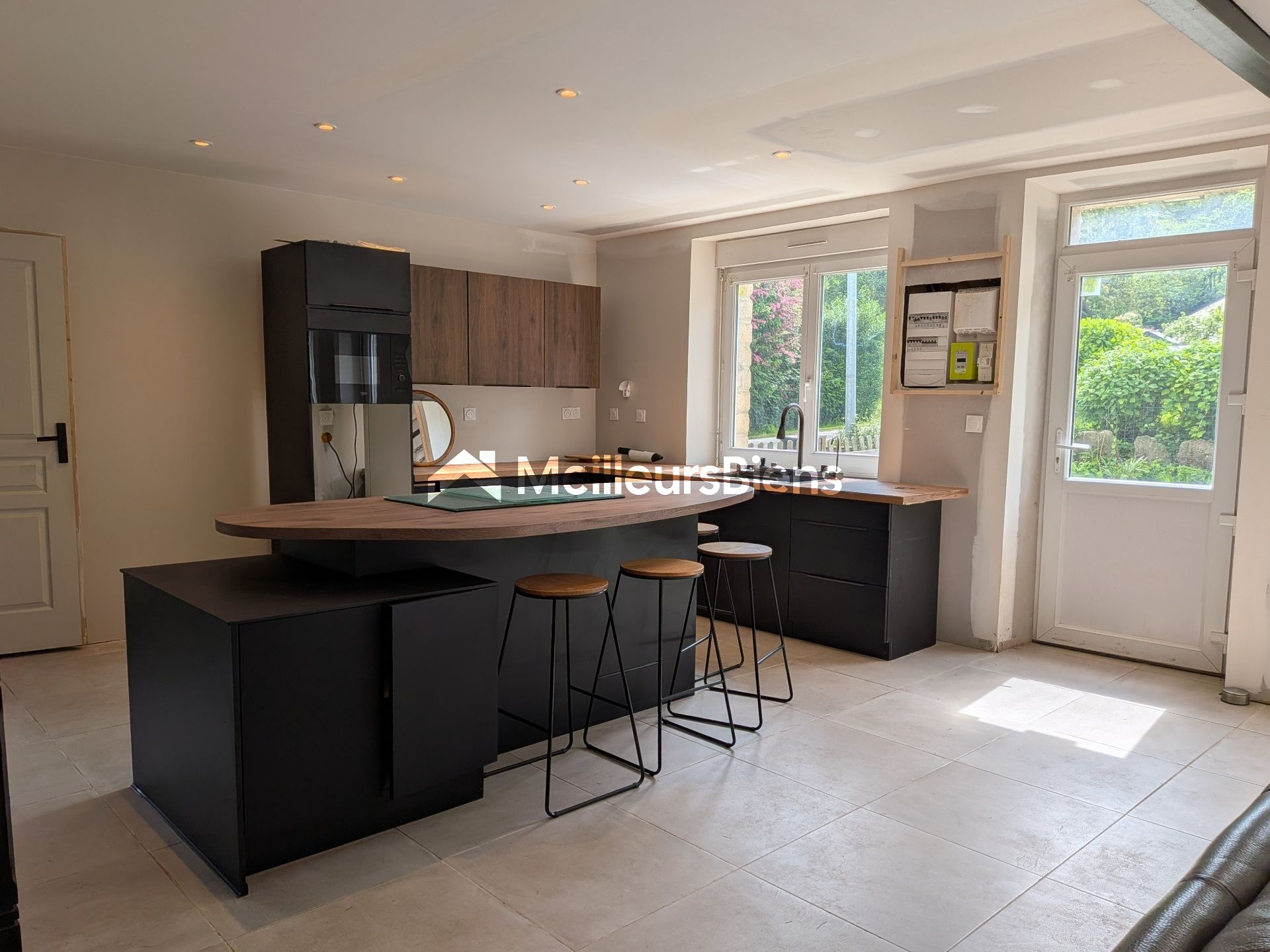 Maison familiale à Monteneuf 4 chambres terrain de 1810 m²
