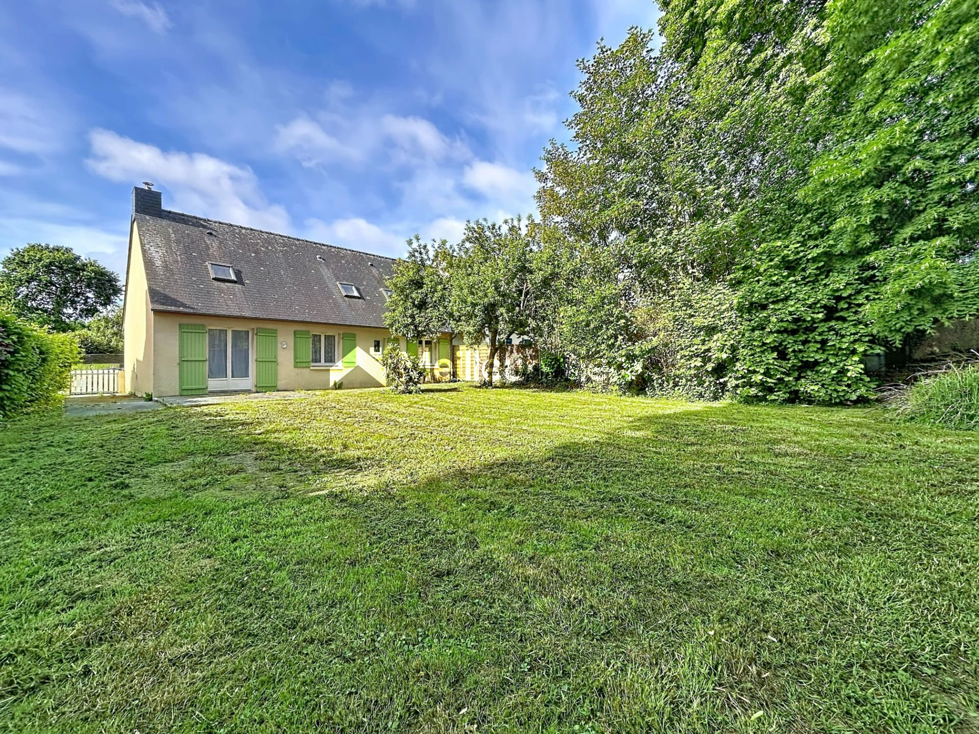 Maison 6 pièces 116 m² à Chavagne avec jardin et garage fermé