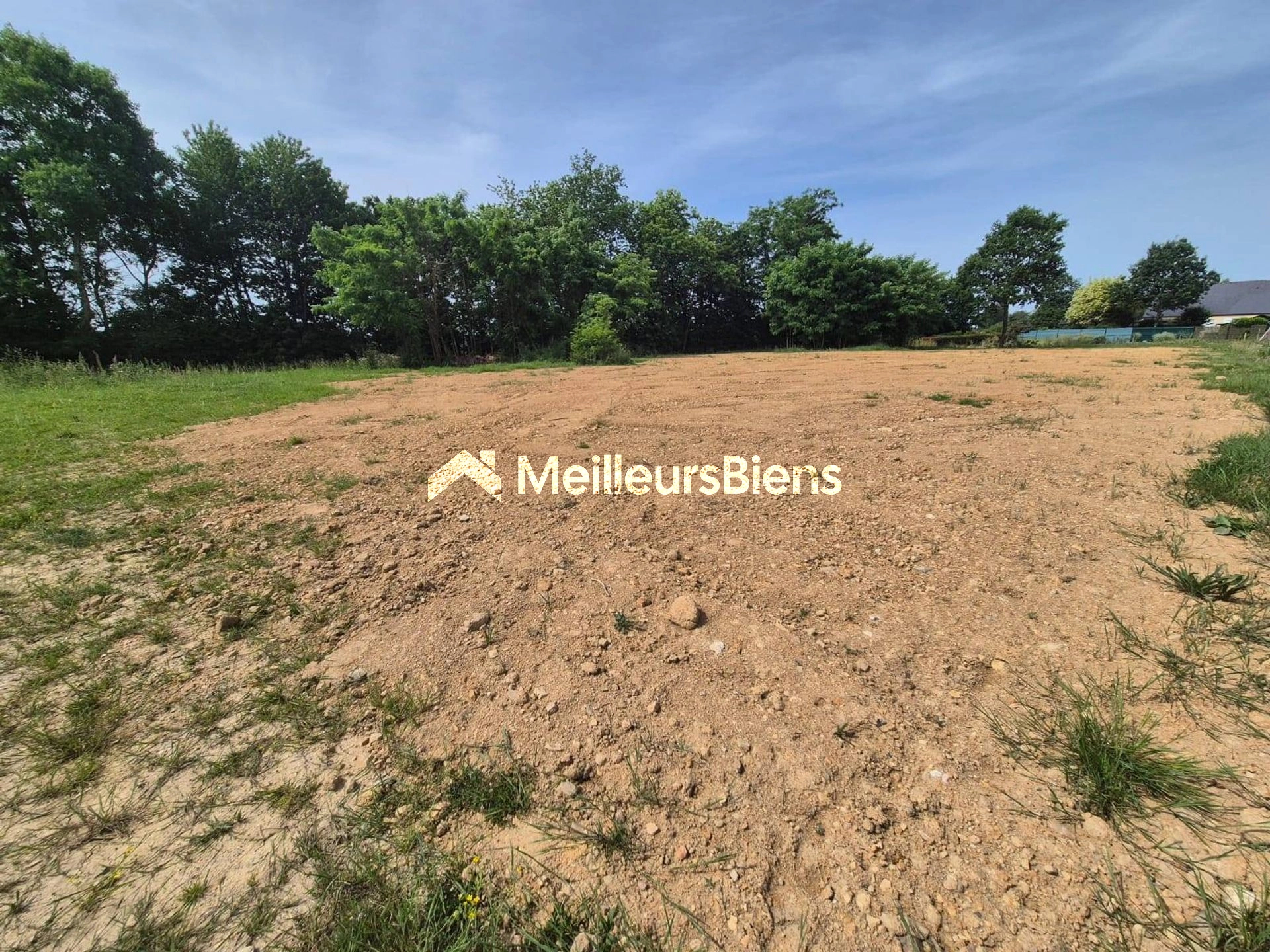 Terrain constructible 3038m²