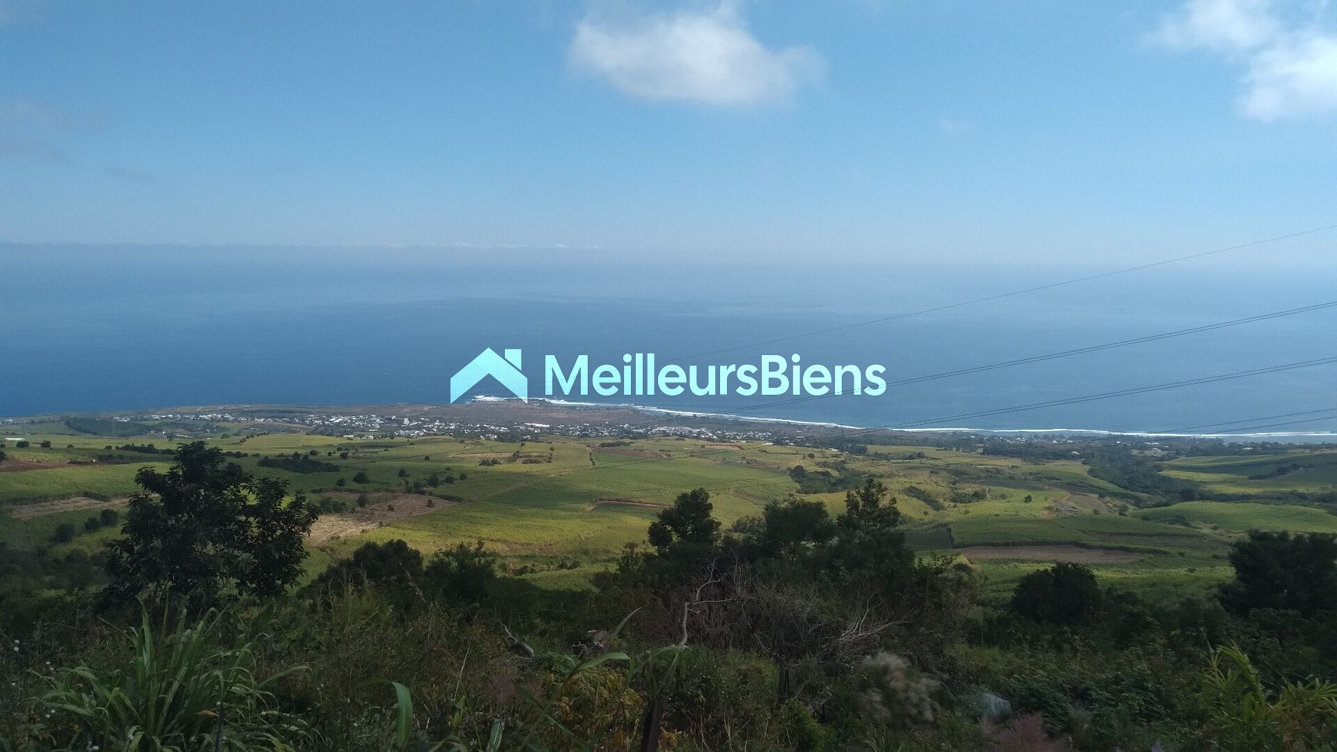 Maison F5 (120m²) sur terrain de 920 m². Cap Camélias SAINT LEU. 225 000 €