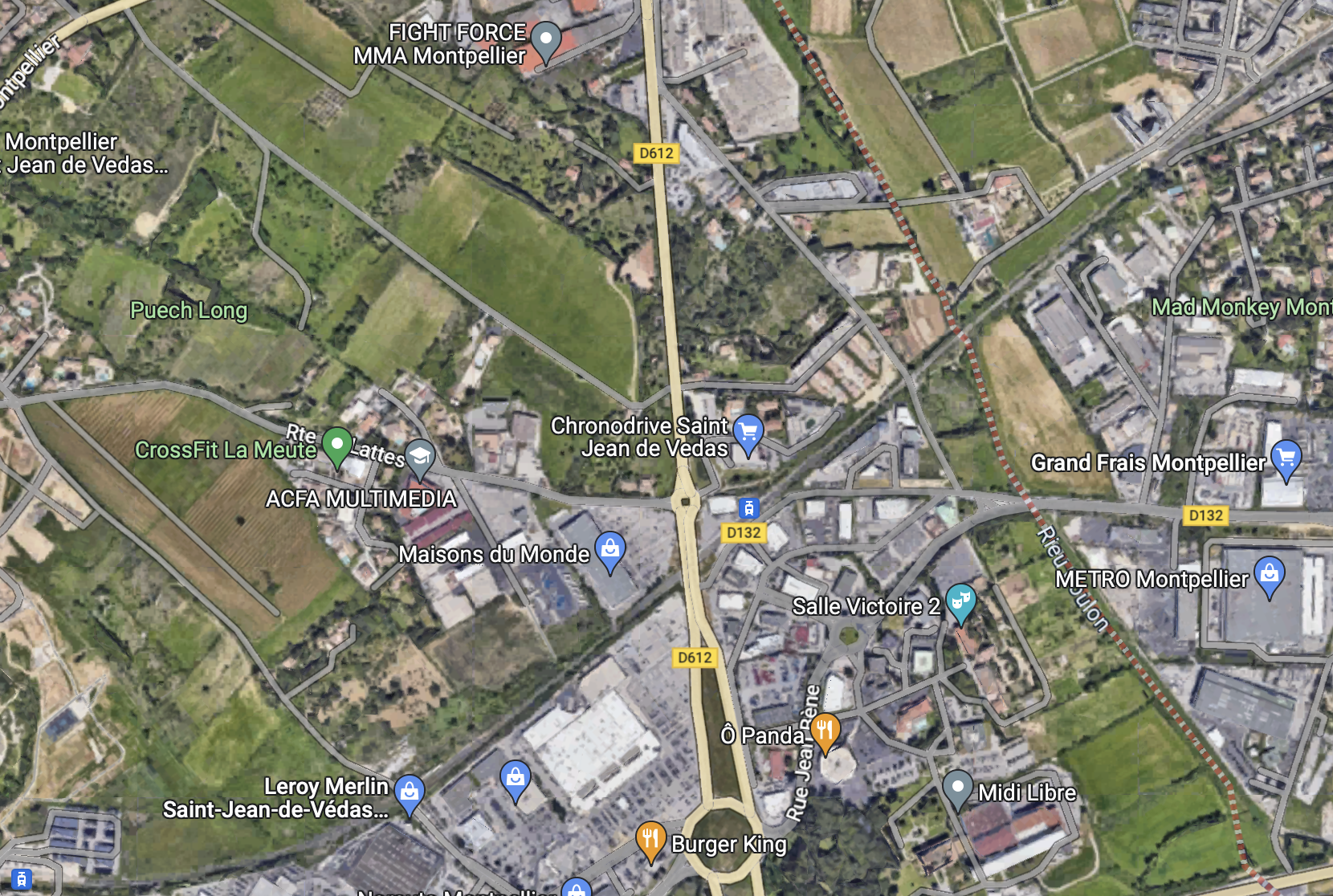 Terrain agricole proche zone commerciale
